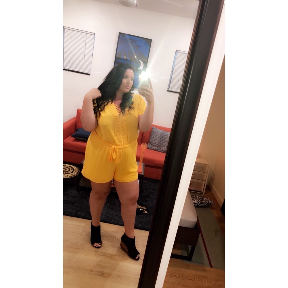 💛YELLOW PLUS SIZE ROMPER💛